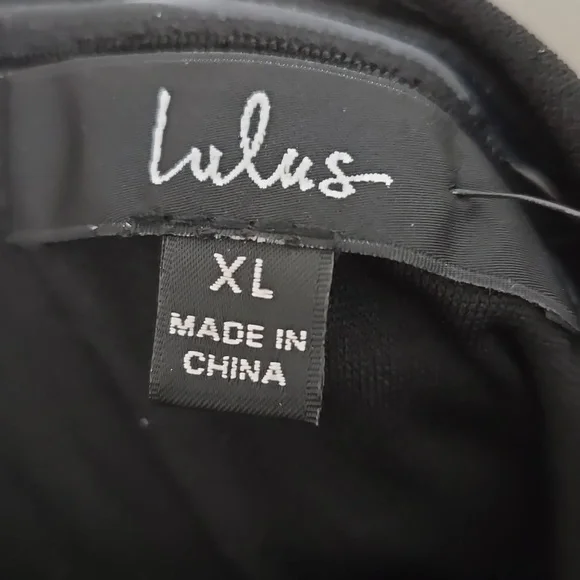 Lulus Womens Strapless NWT Elegant Black Maxi Dress With Ruffle Slit XL - Picture 5 of 8